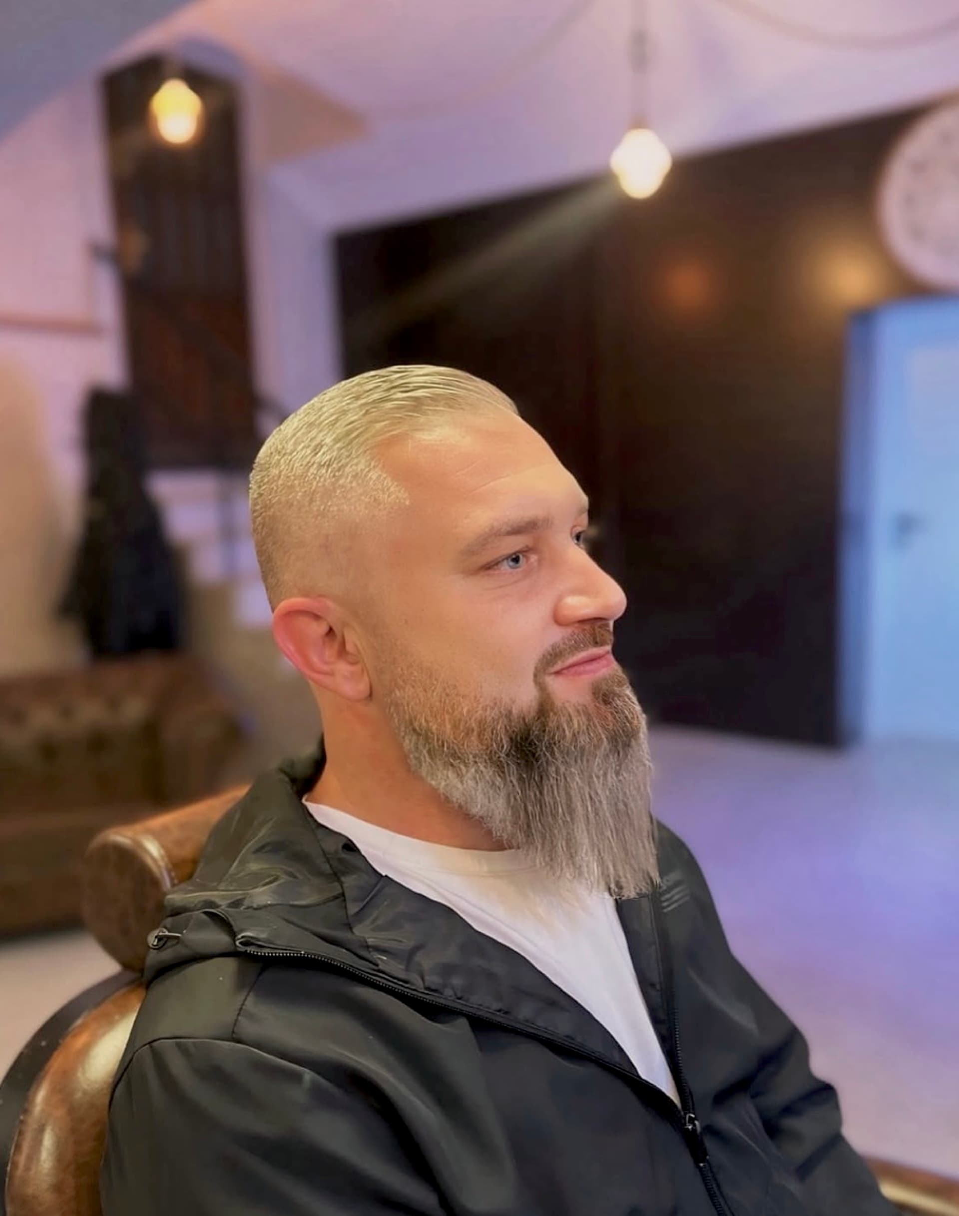 Po profesionální úpravě vousů